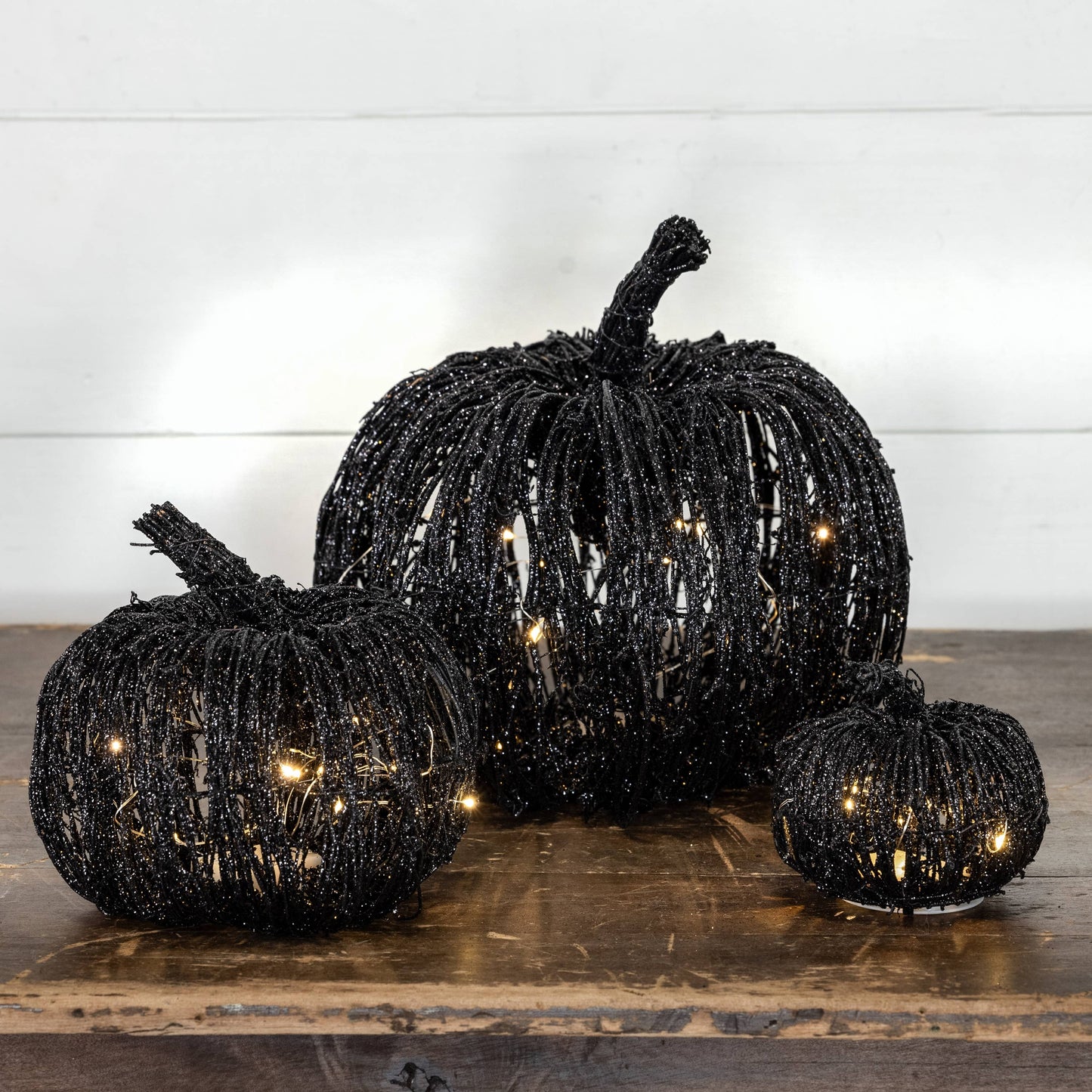 4.5" LIGHTED BLACK GLITTER RATTAN PUMPKIN