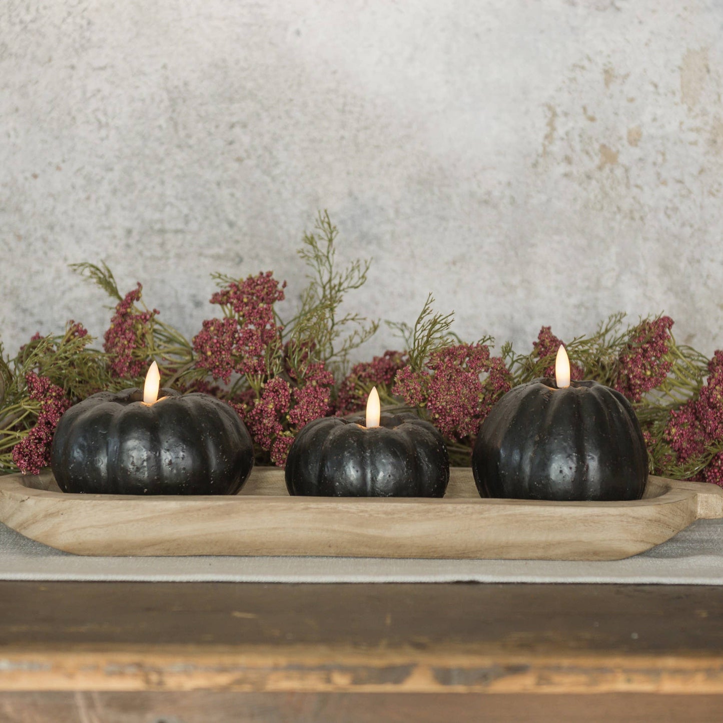 4" BLACK 3D FLAME TALL PUMPKIN CANDLE