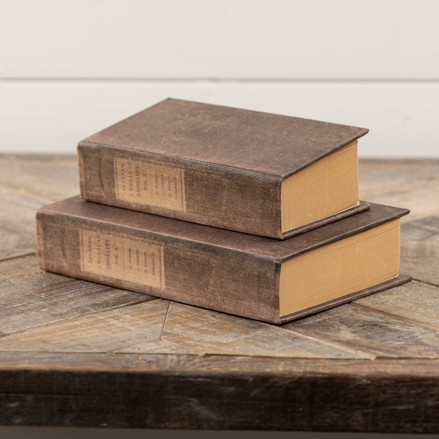 7" AMERICAN BIOGRAPHY JOURNAL