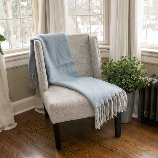 BLUE TASSEL THROW