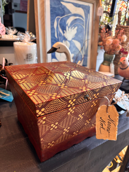 Lilith Tooled Pattern Box
