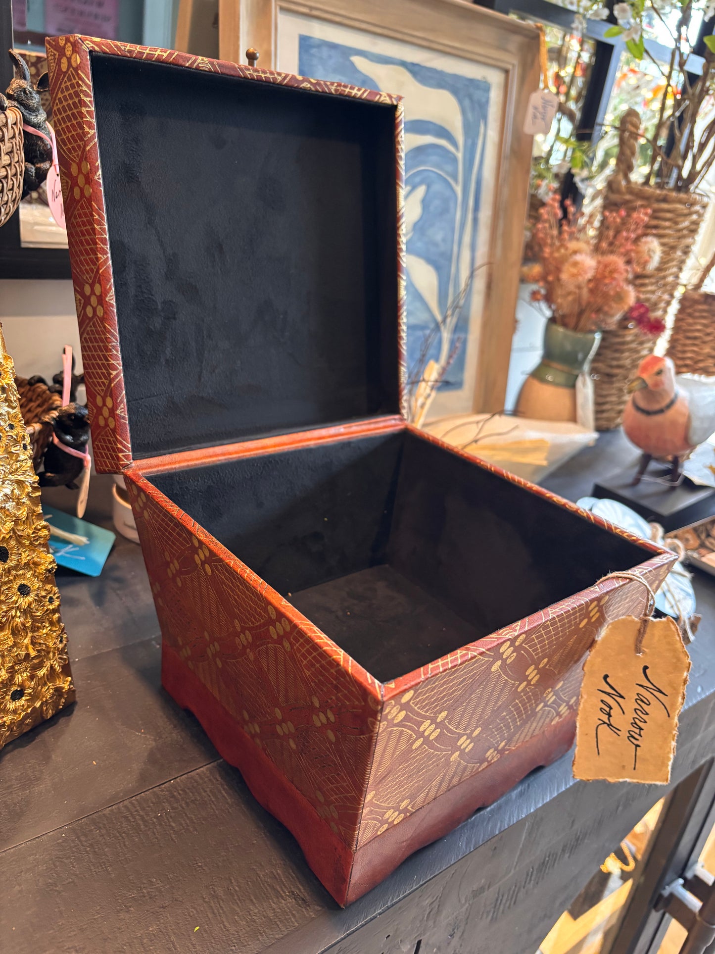 Lilith Tooled Pattern Box