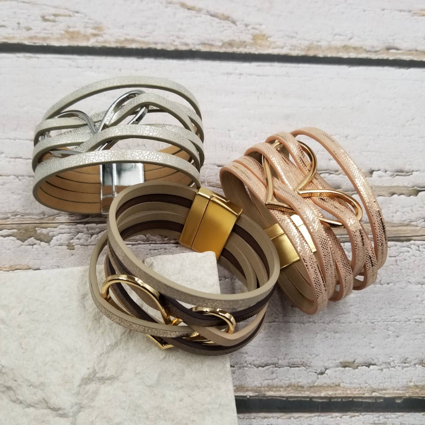 Multi Layer Leather Heart Magnetic Buckle Bracelet