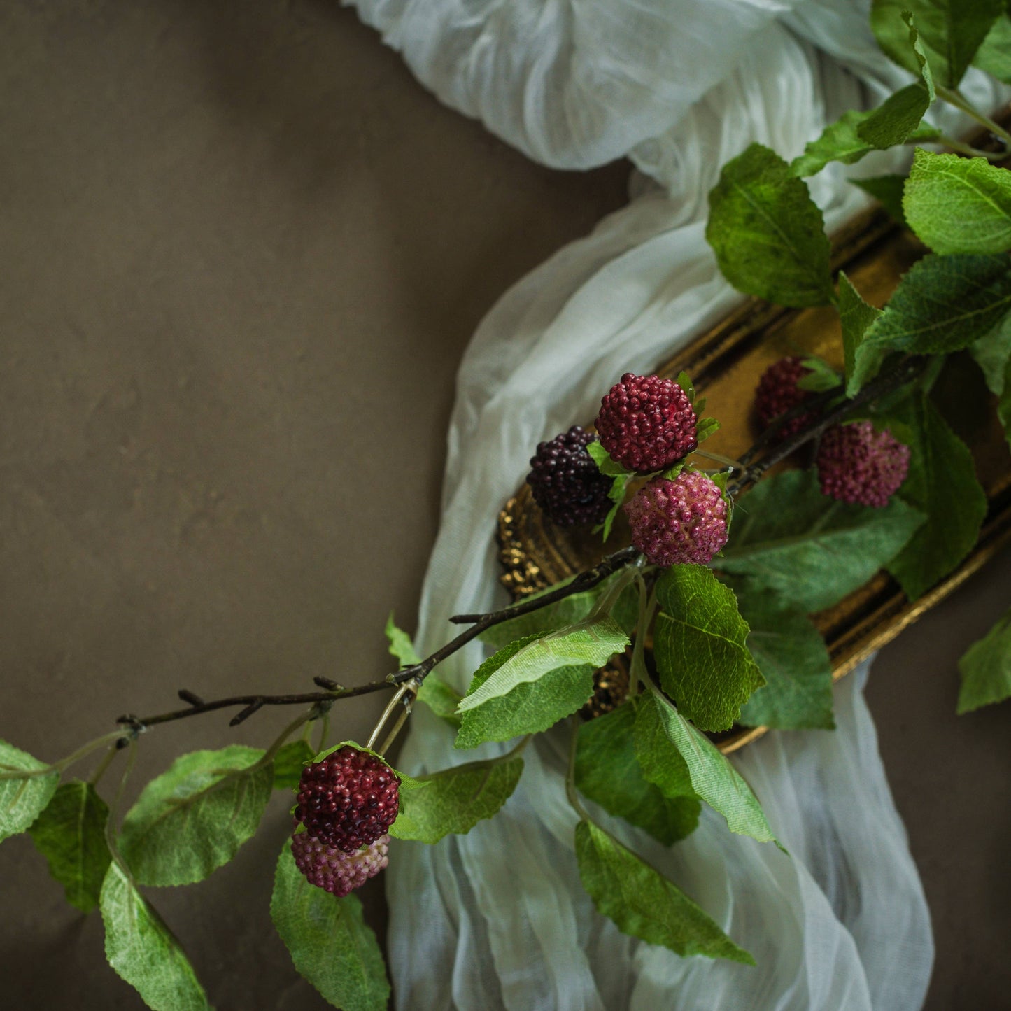 34" RASPBERRY SPRAY